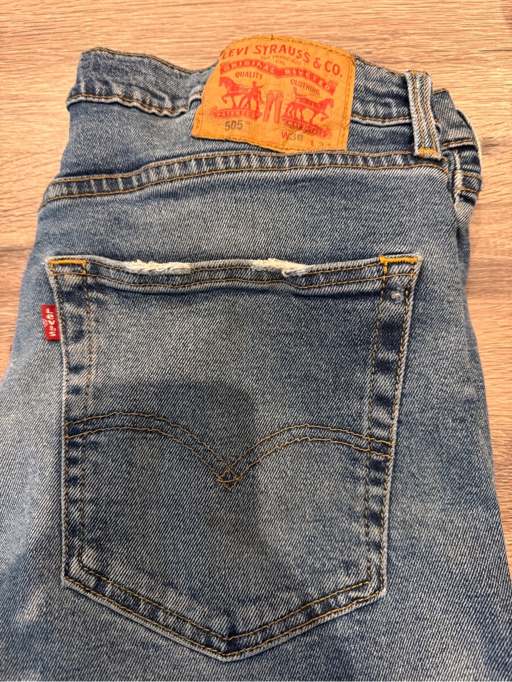 Levi's Men's Light Blue Straight Jeans with Red Tab